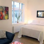 Rey Apartments