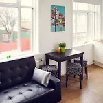 Rey Apartments